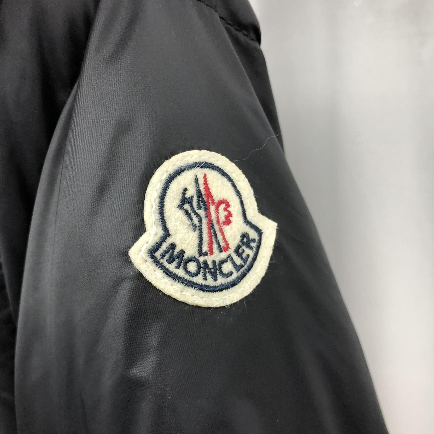 Moncler Short Down Jacket - DesignerGu