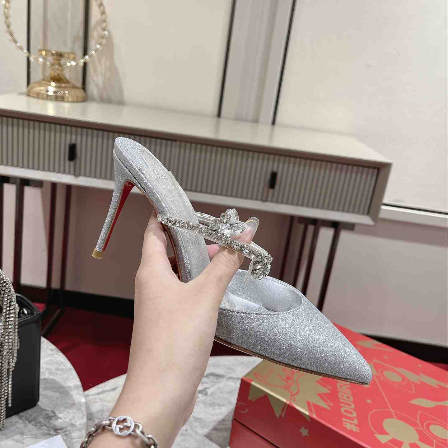 Christian Louboutin Planet Queen Pump  85mm - DesignerGu