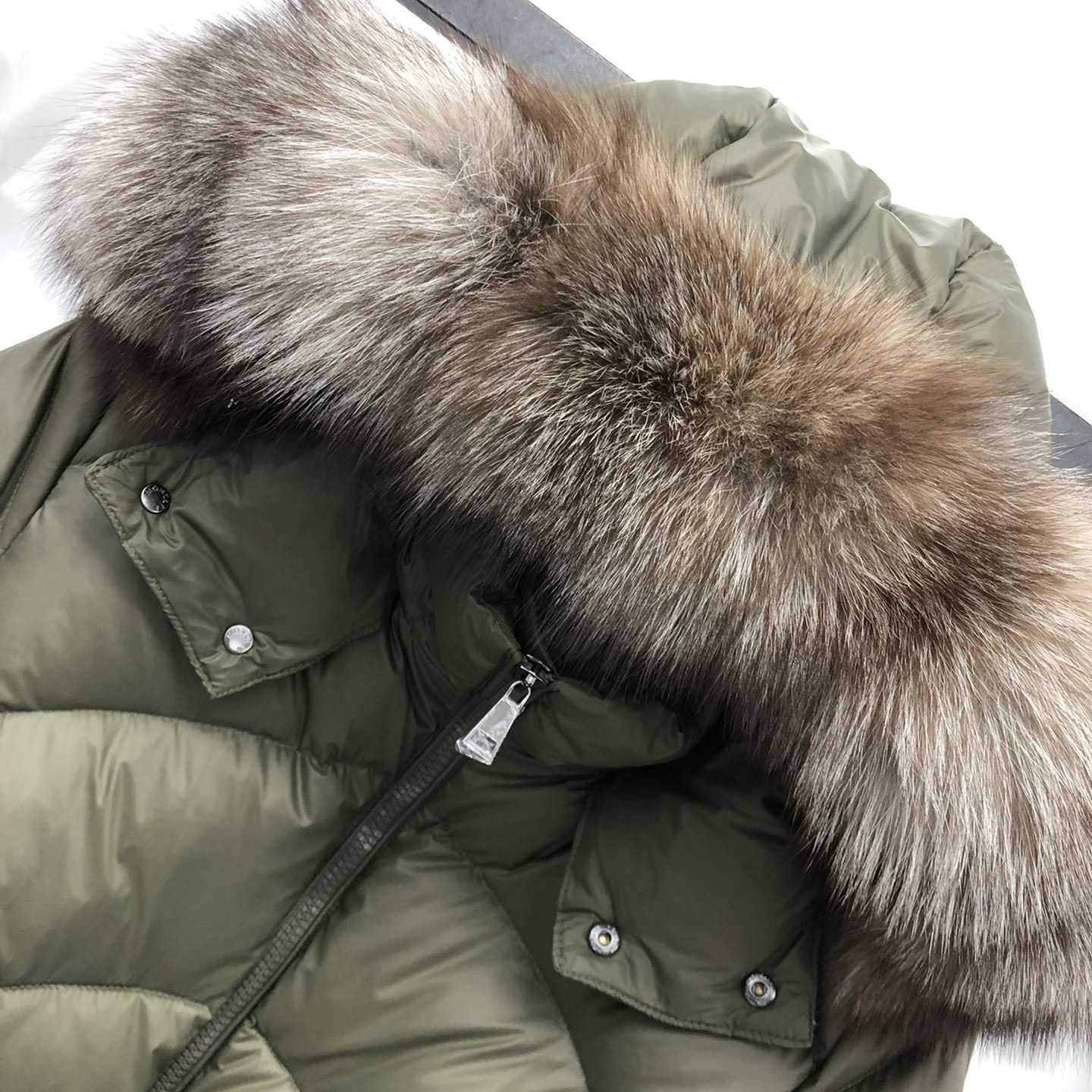 Moncler Short Down Jacket - DesignerGu