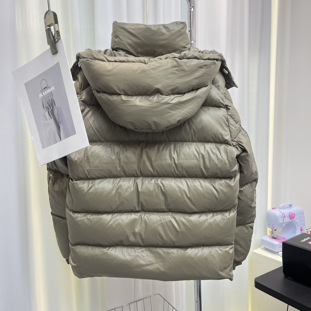 Moncler Maya 70 Short Down Jacket - DesignerGu