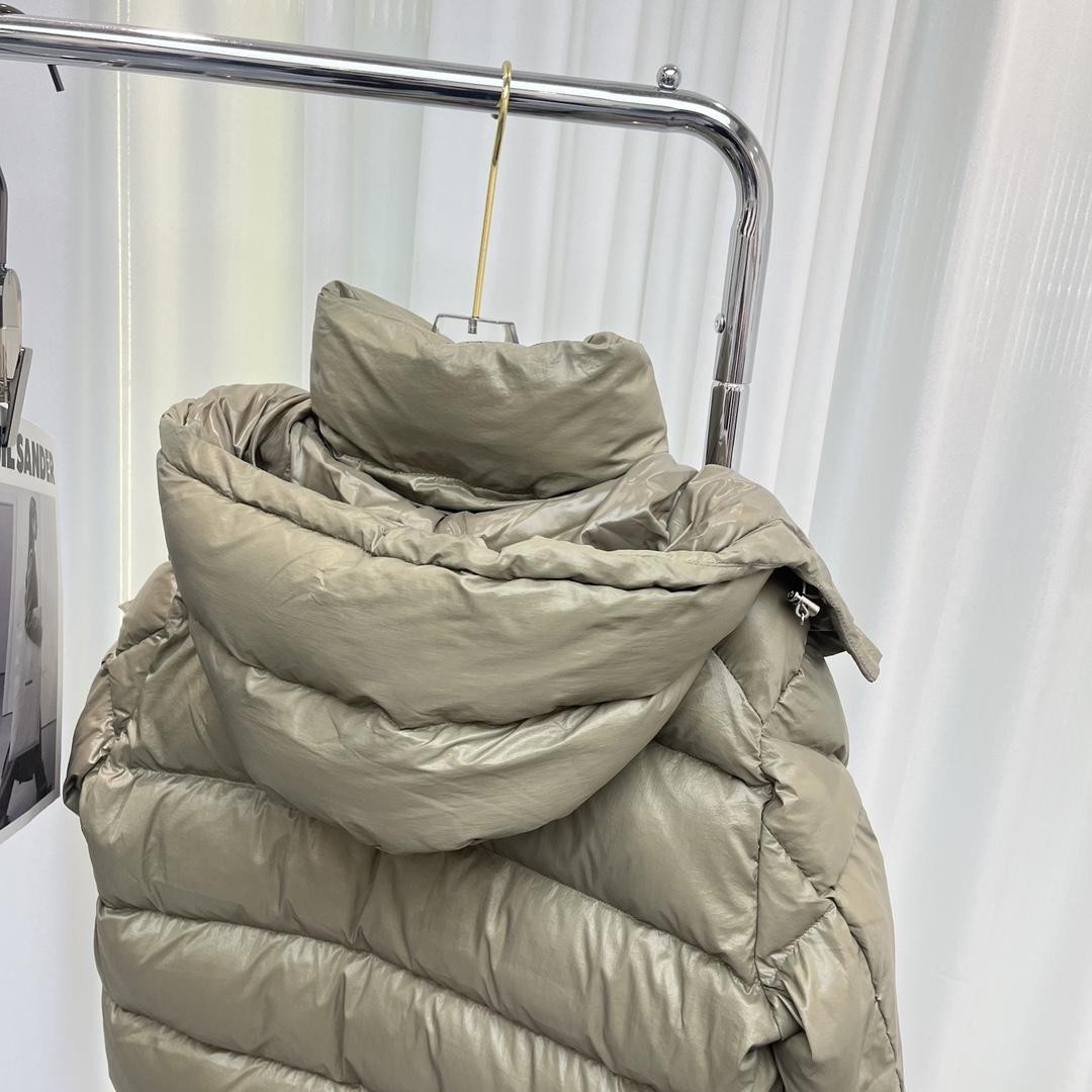 Moncler Maya 70 Short Down Jacket - DesignerGu