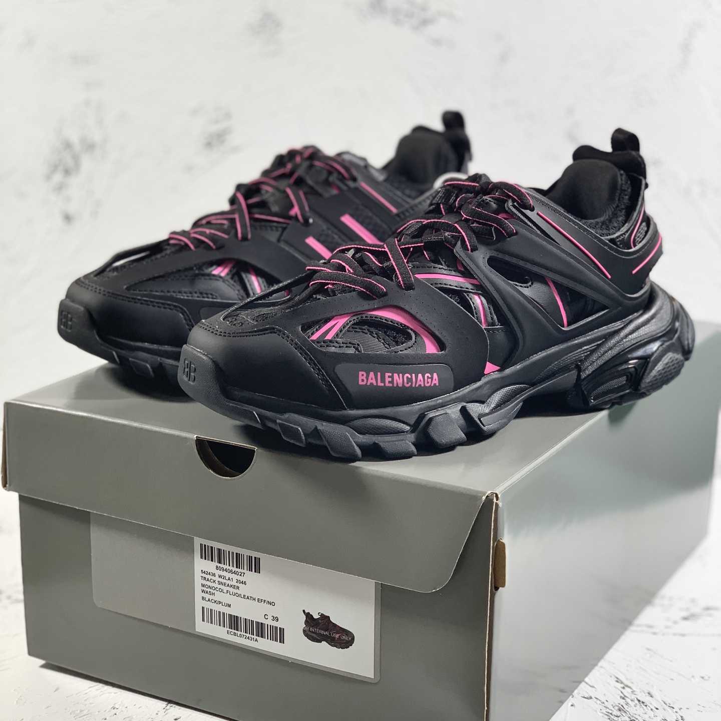 Balenciaga Track Sneaker  - DesignerGu