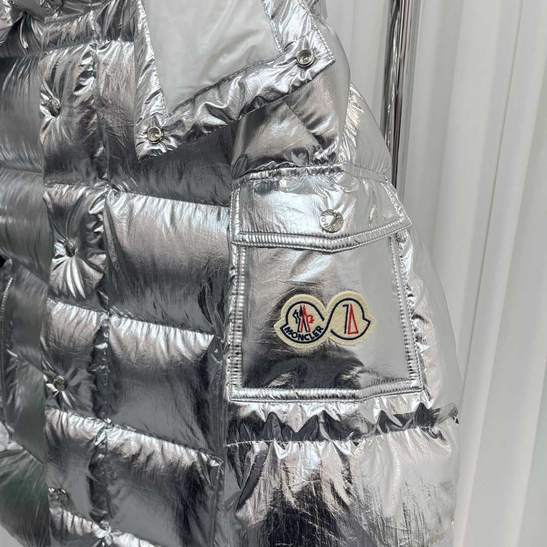 Moncler Maya 70 Short Down Jacket - DesignerGu