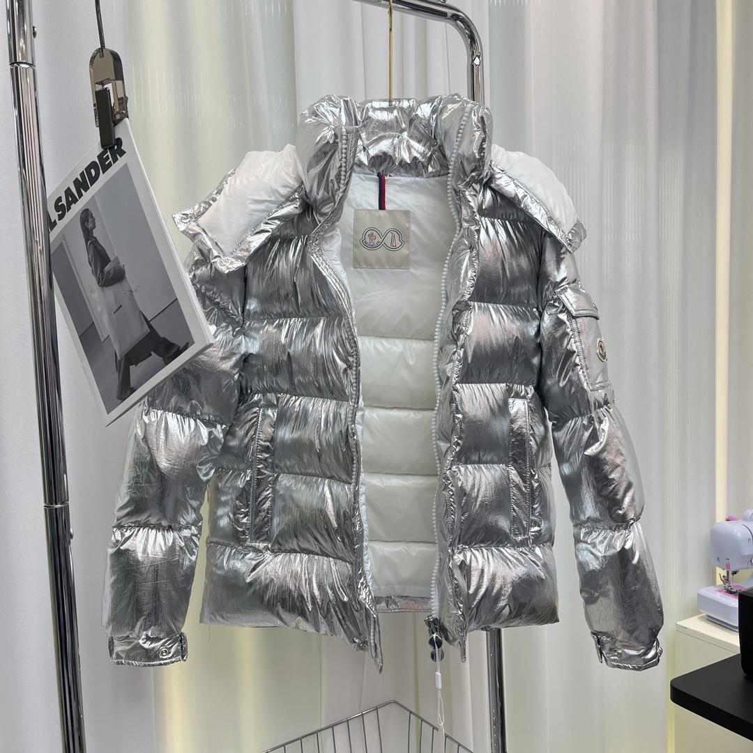 Moncler Maya 70 Short Down Jacket - DesignerGu