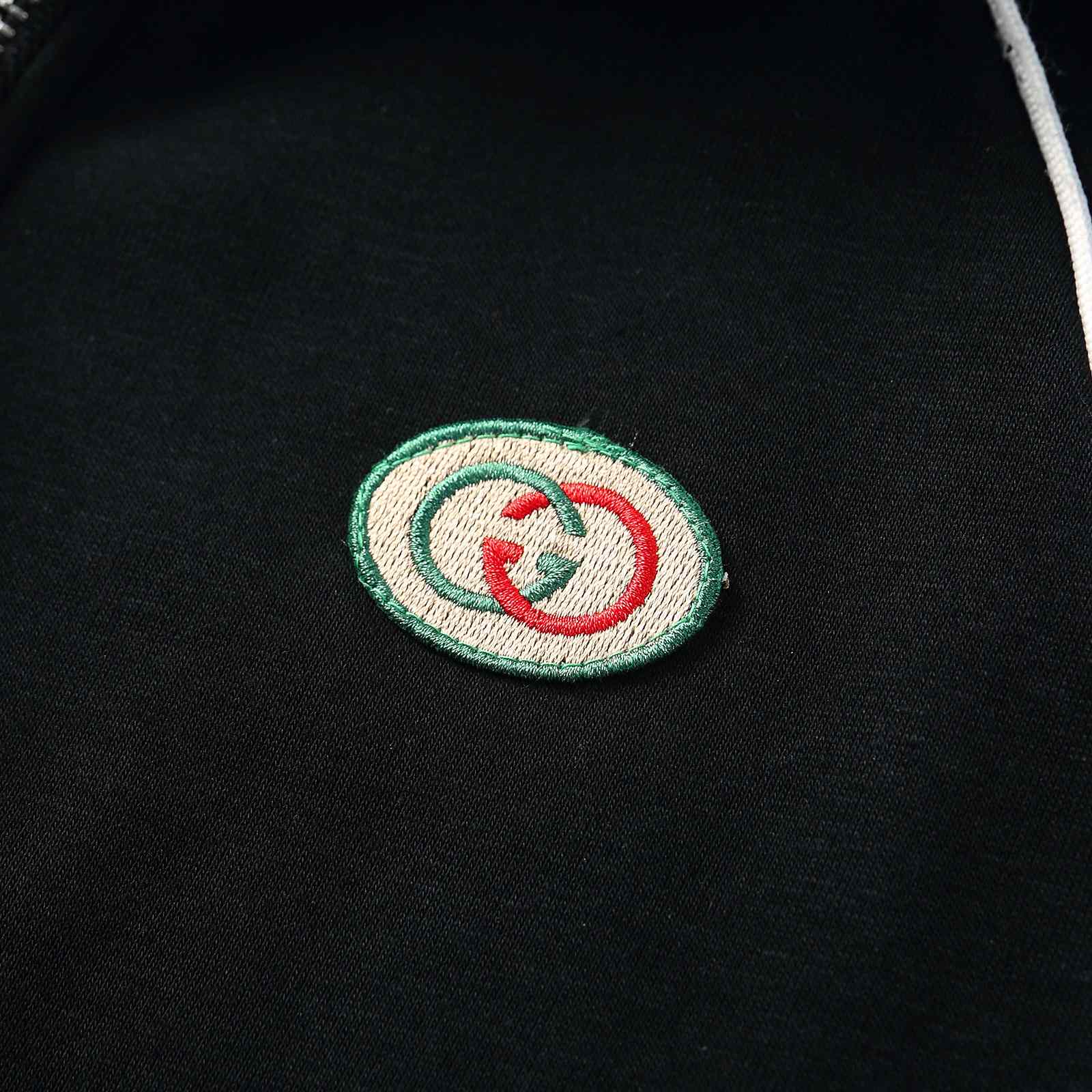 Gucci Jogging Jacket & Pants - DesignerGu