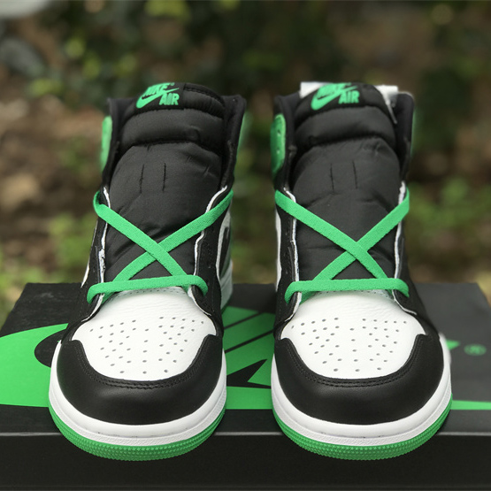 Air Jordan 1 High OG “Lucky Green” Sneaker    DZ5485-031 - DesignerGu