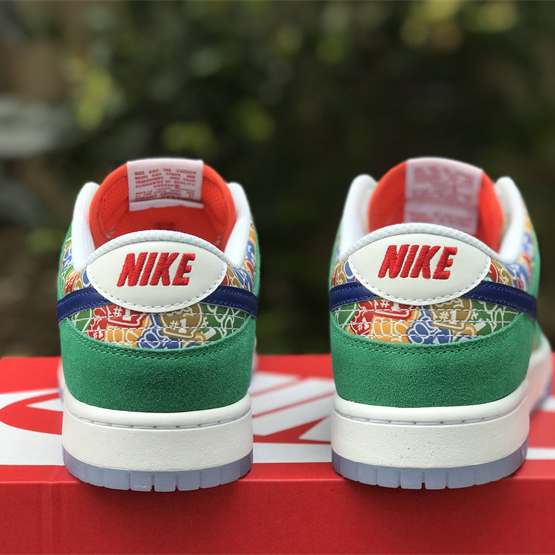 Nike Dunk Low “Foam Finger” Sneaker       DZ5184-300 - DesignerGu