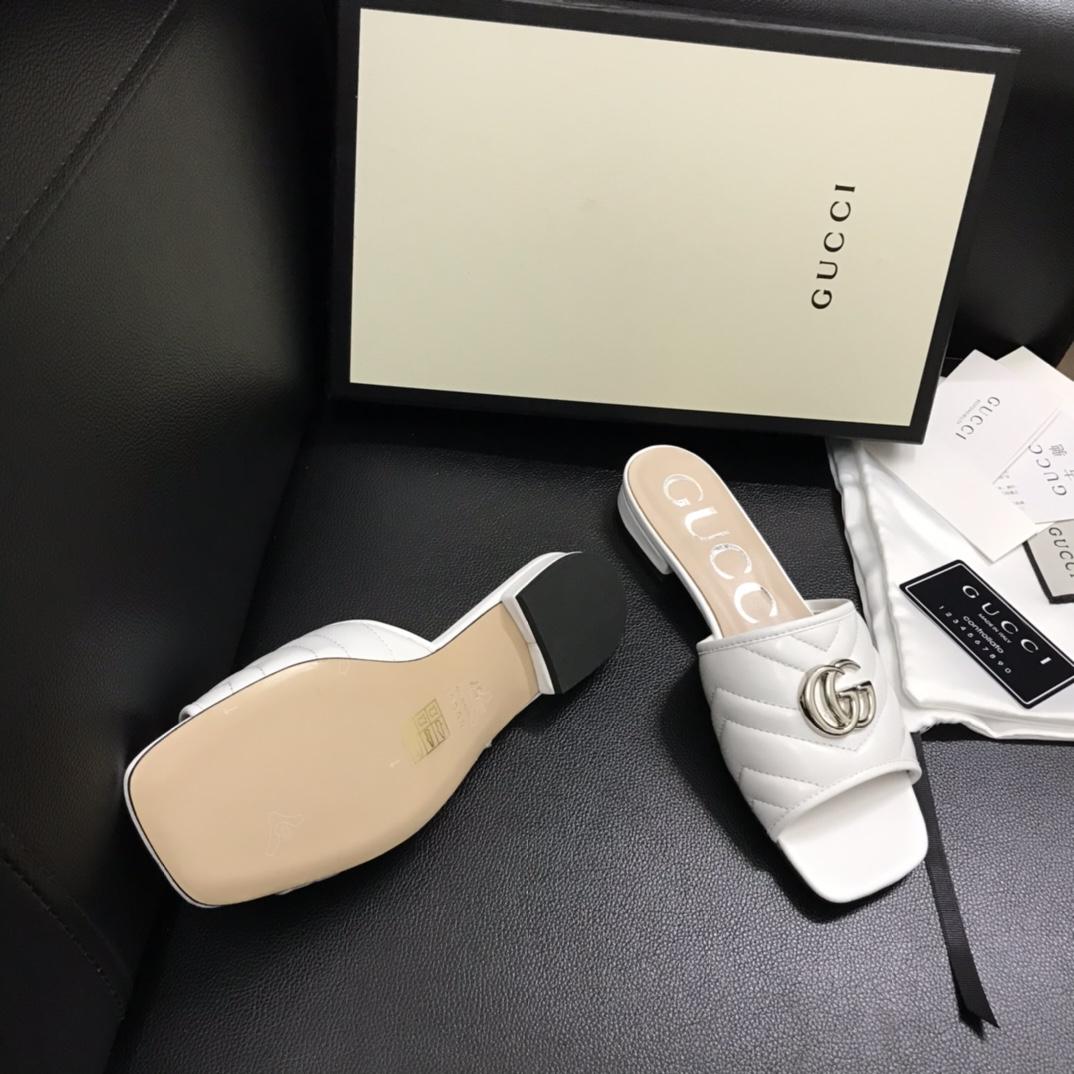 Gucci Women's Slide With Double G - DesignerGu