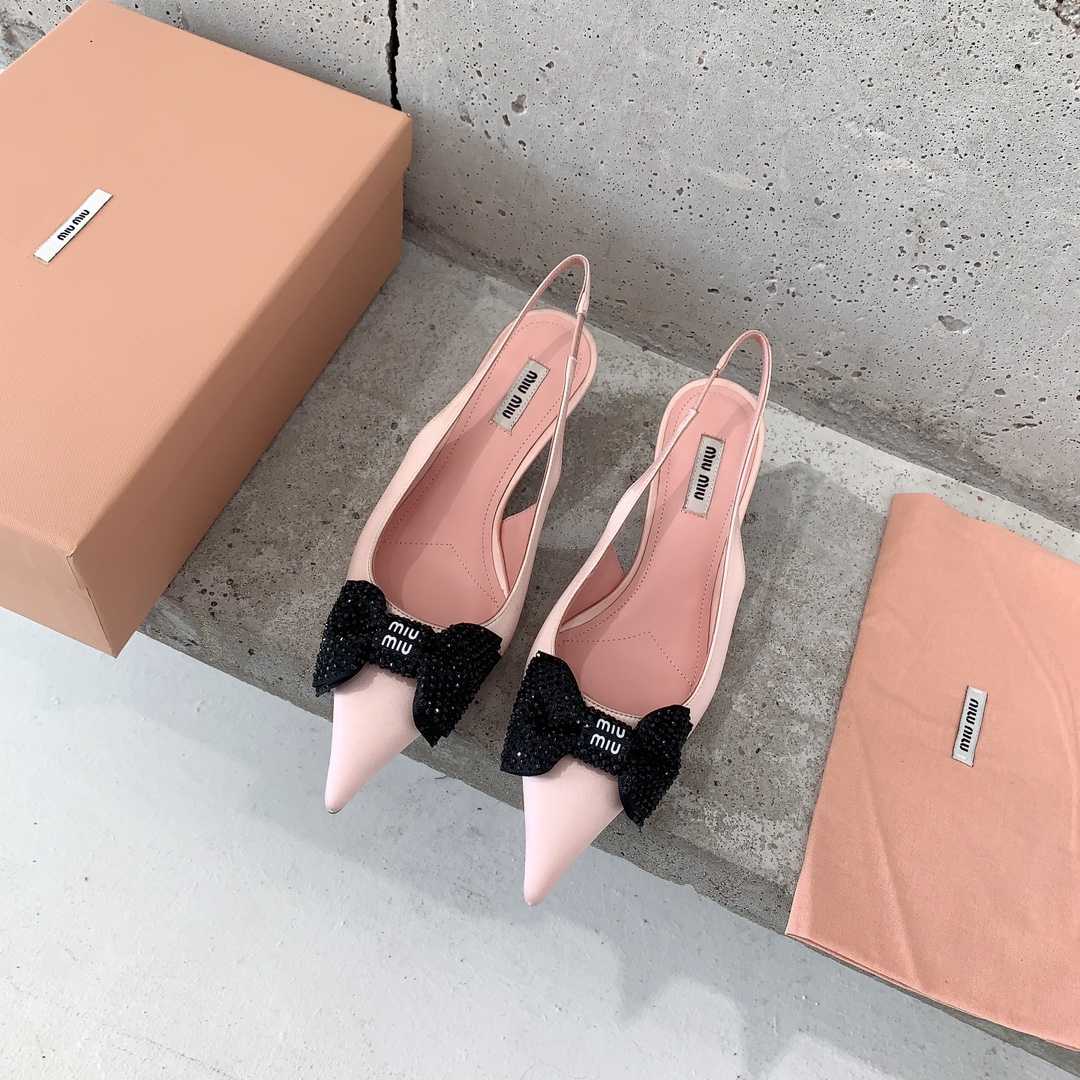 Miu Miu Satin Slingback Pumps - DesignerGu