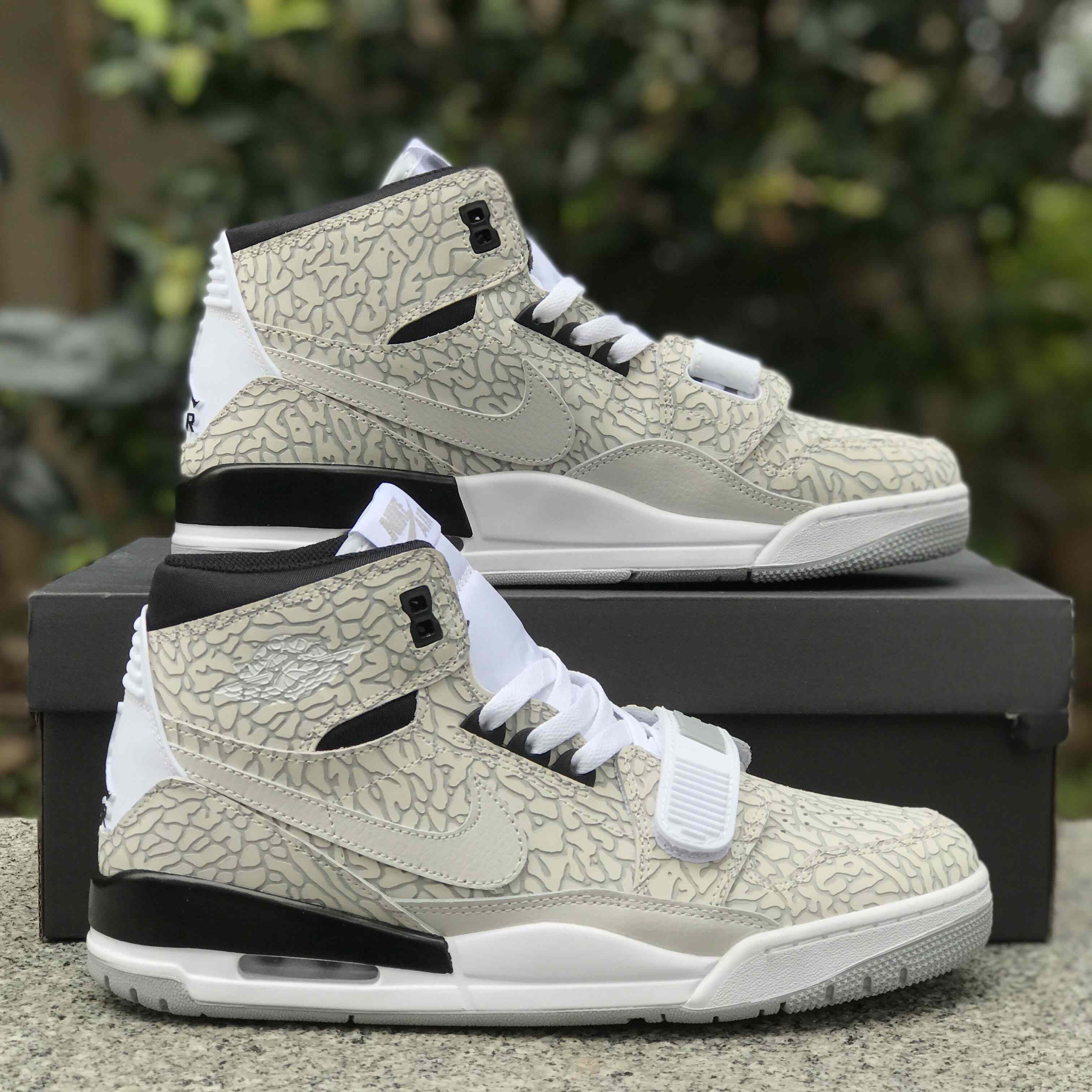 Air Jordan Legacy 312 Sneaker  AV3922-100 - DesignerGu