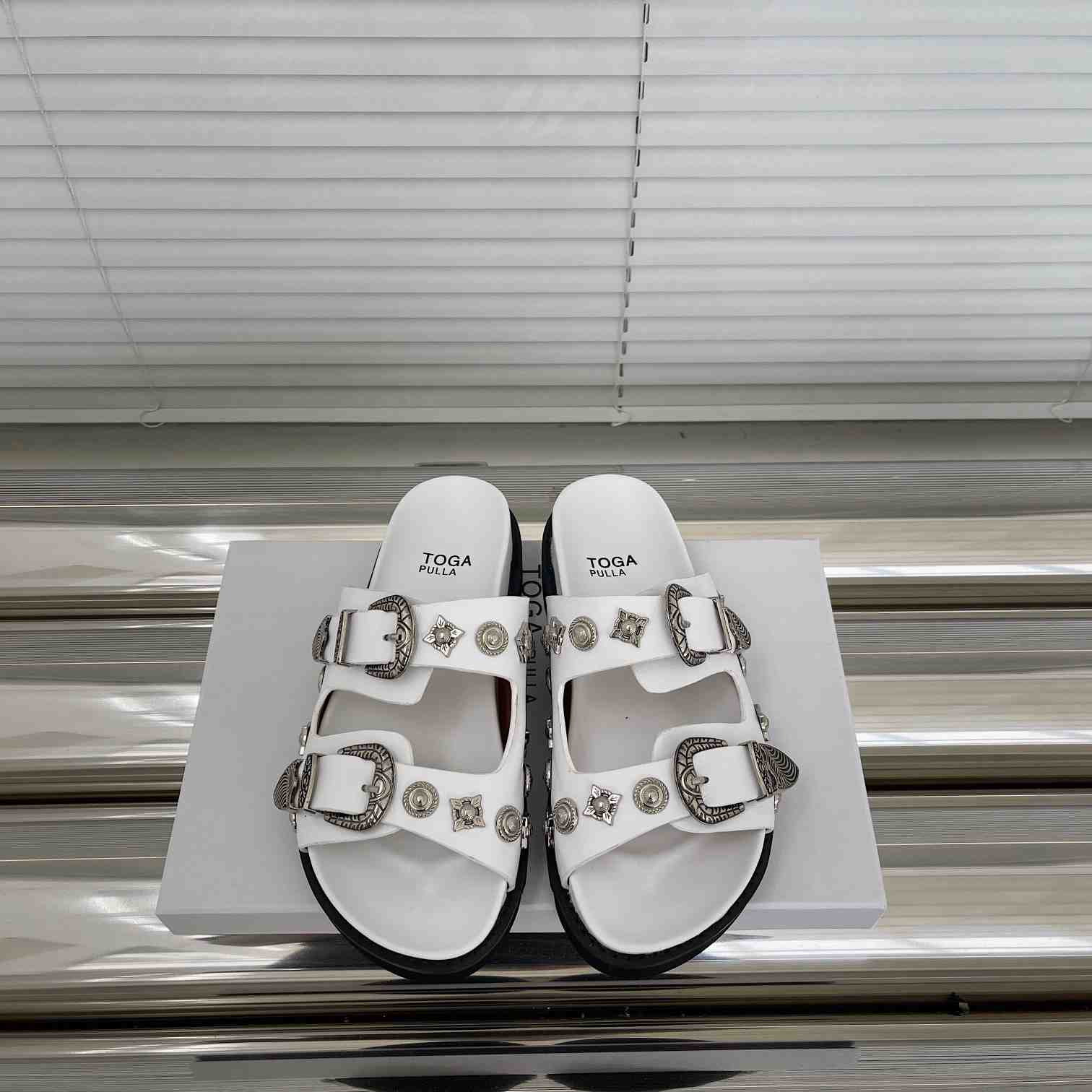 Toga Virilis Studded Leather Slides - DesignerGu