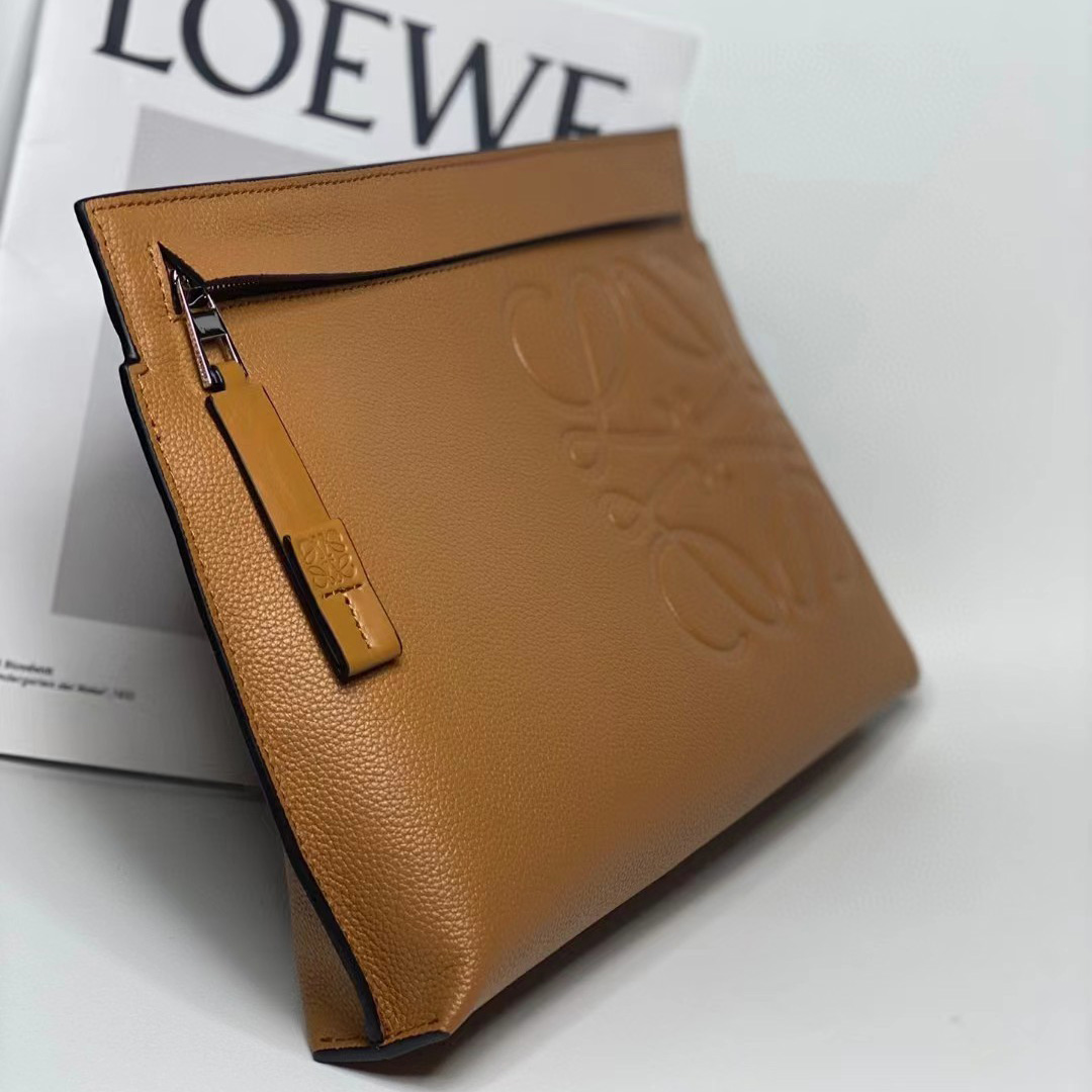 Loewe T Pouch In Grained Calfskin - DesignerGu