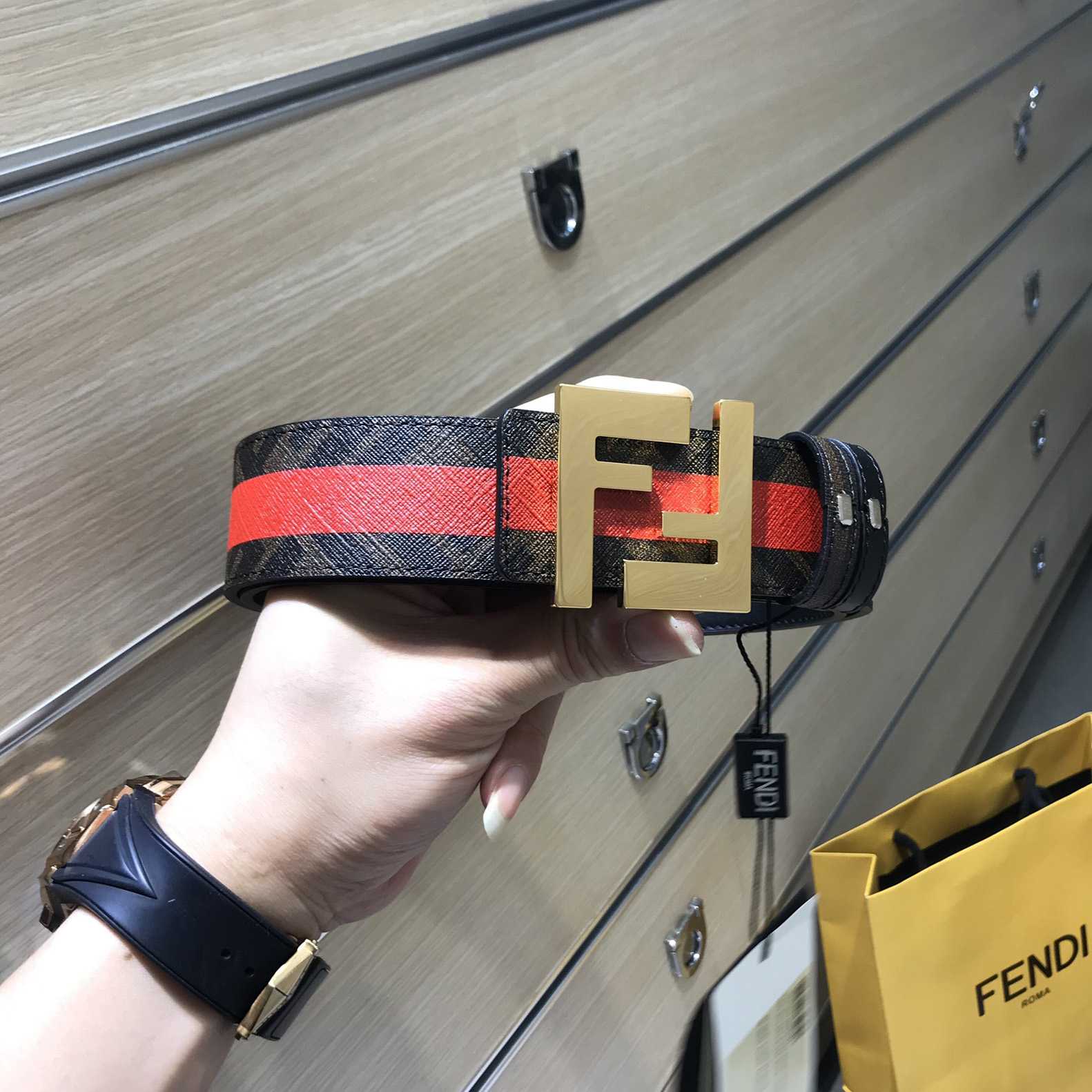 Black Reversible Leather Belt - DesignerGu