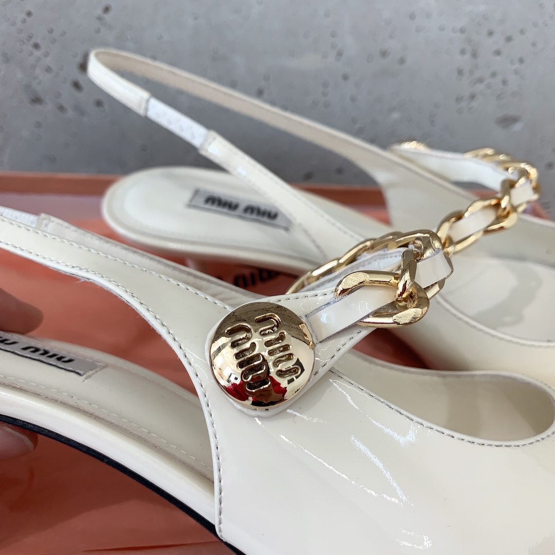 Miu Miu Patent Leather Slingback Pumps - DesignerGu