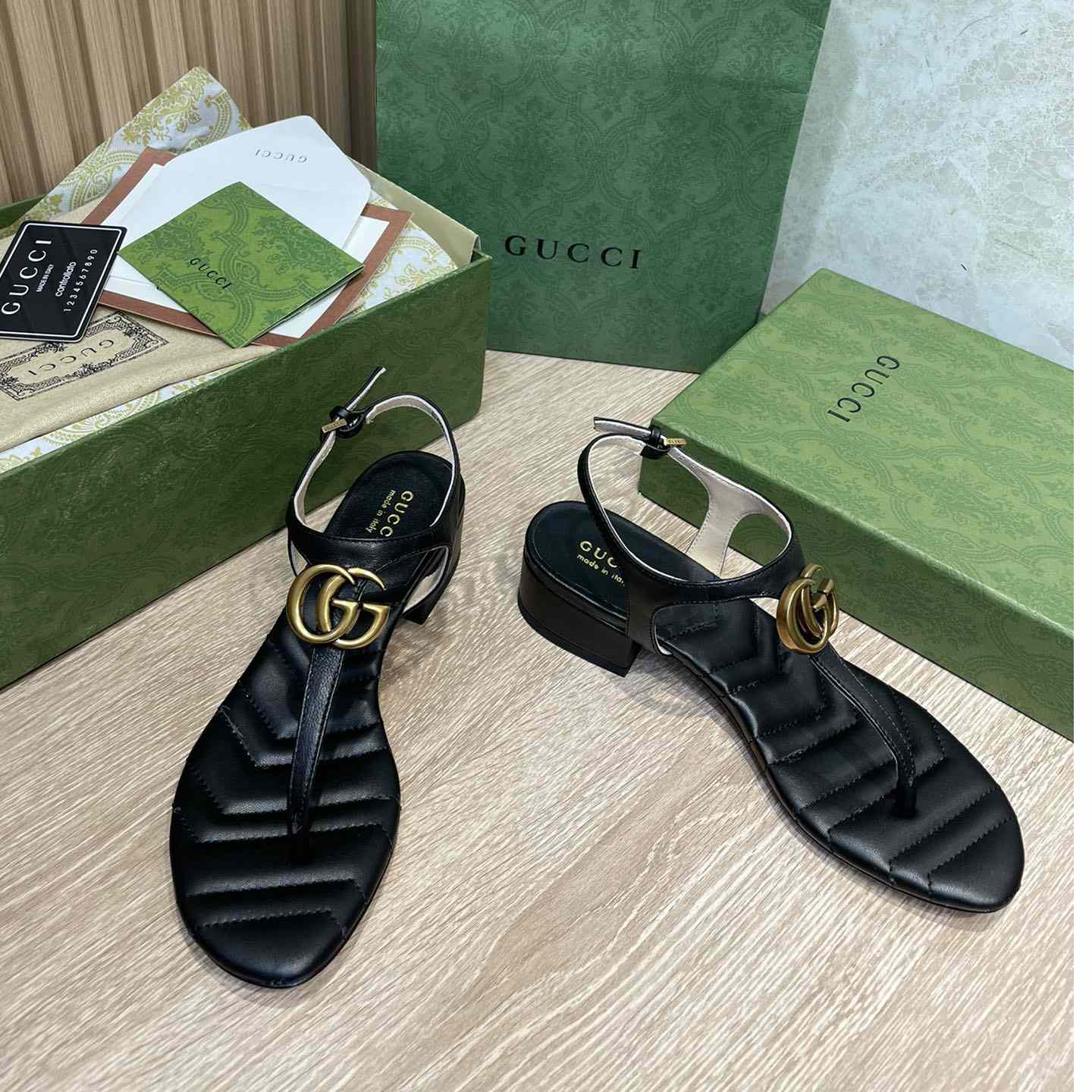 Gucci Women's Double G Sandal - DesignerGu