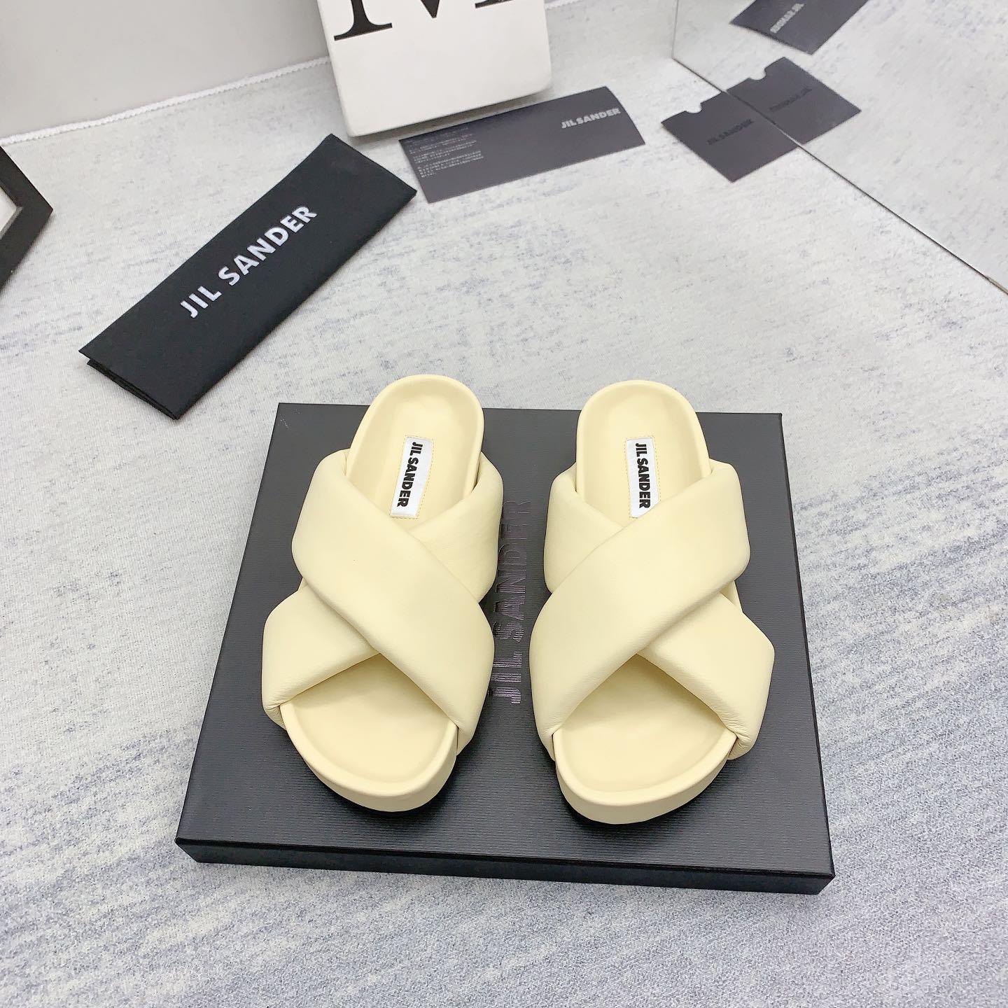 JIl Sander Padded Slides - DesignerGu