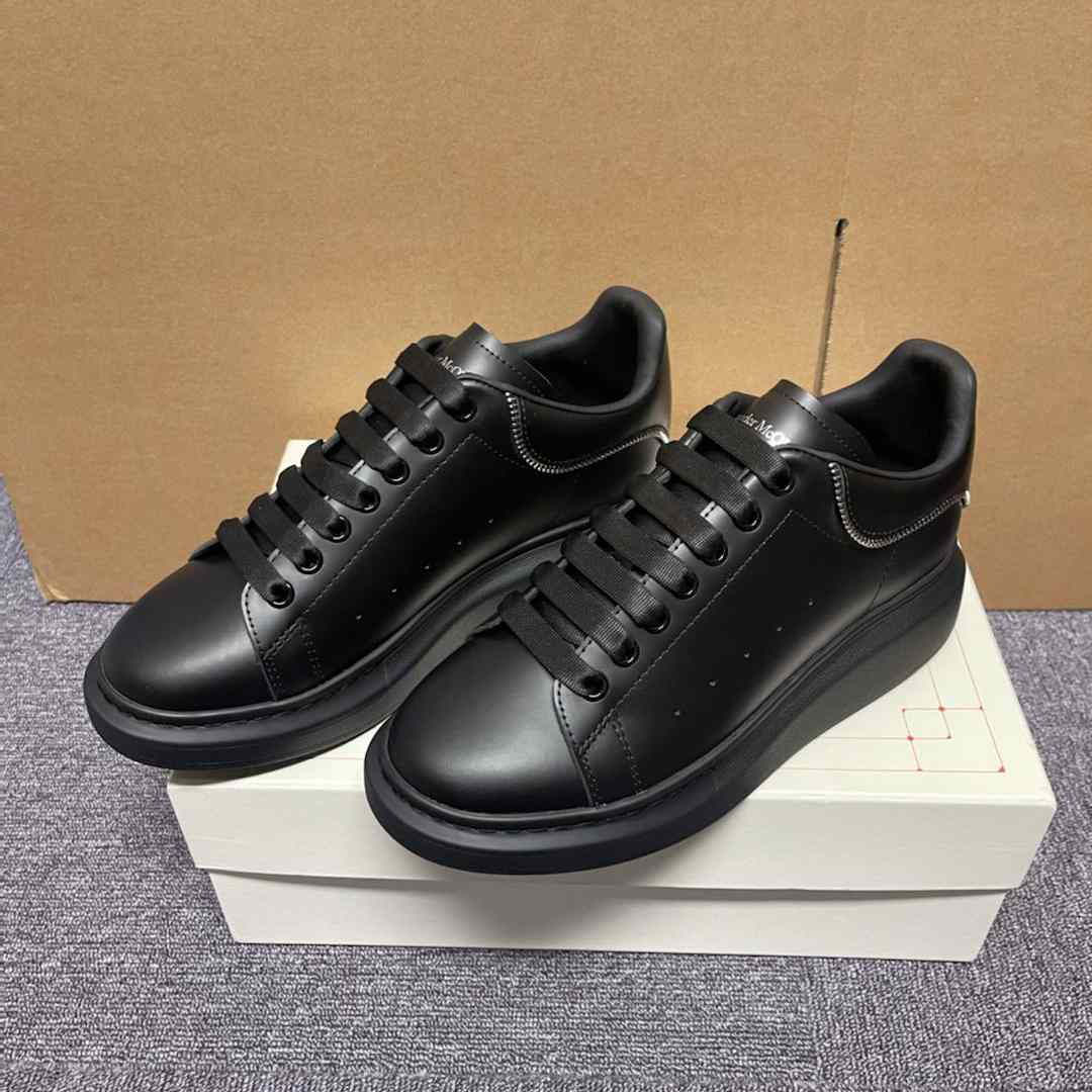 Alexander Mqueen Oversized Sneaker In Black - DesignerGu