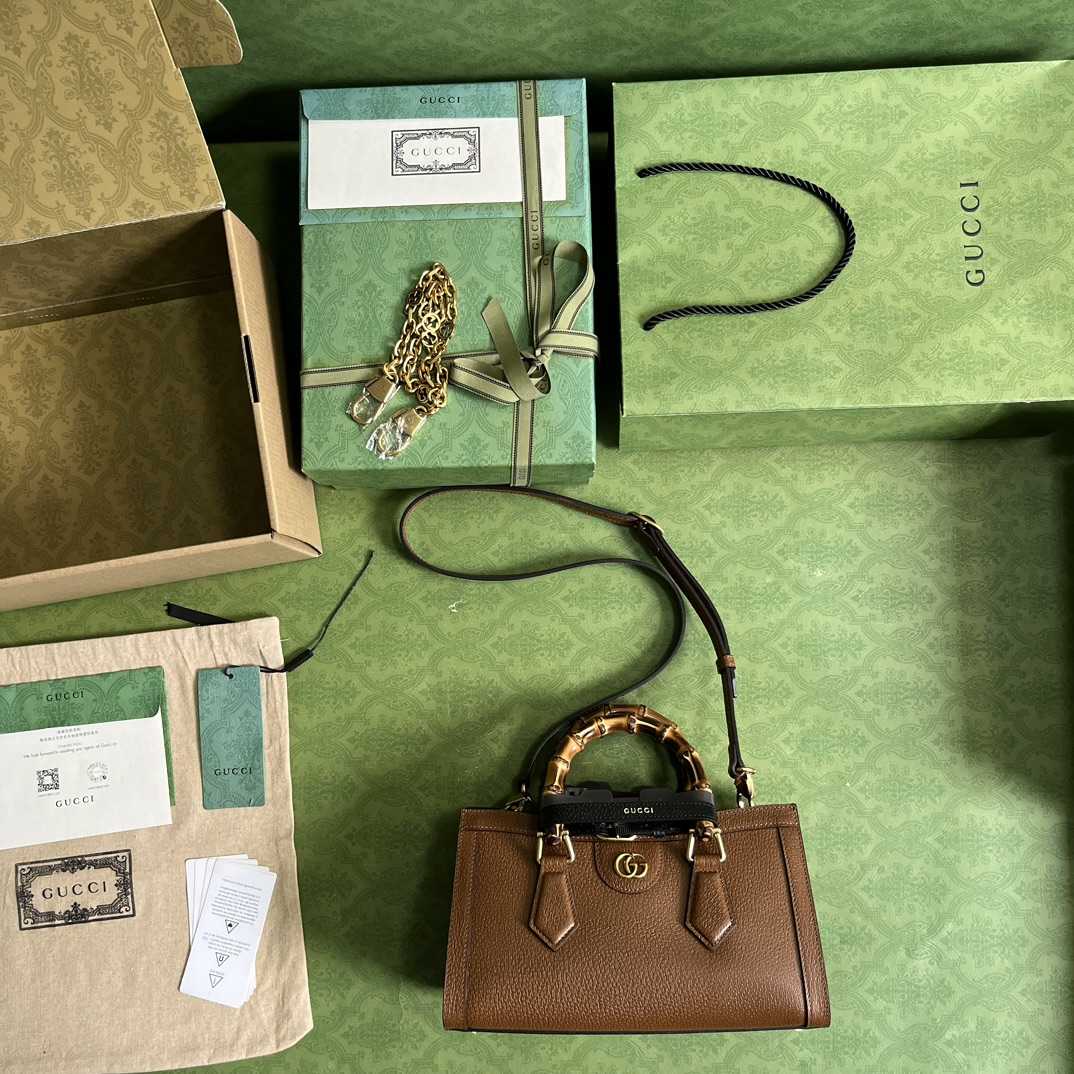 Gucci Diana Small Shoulder Bag(27*15.5*11cm) - DesignerGu