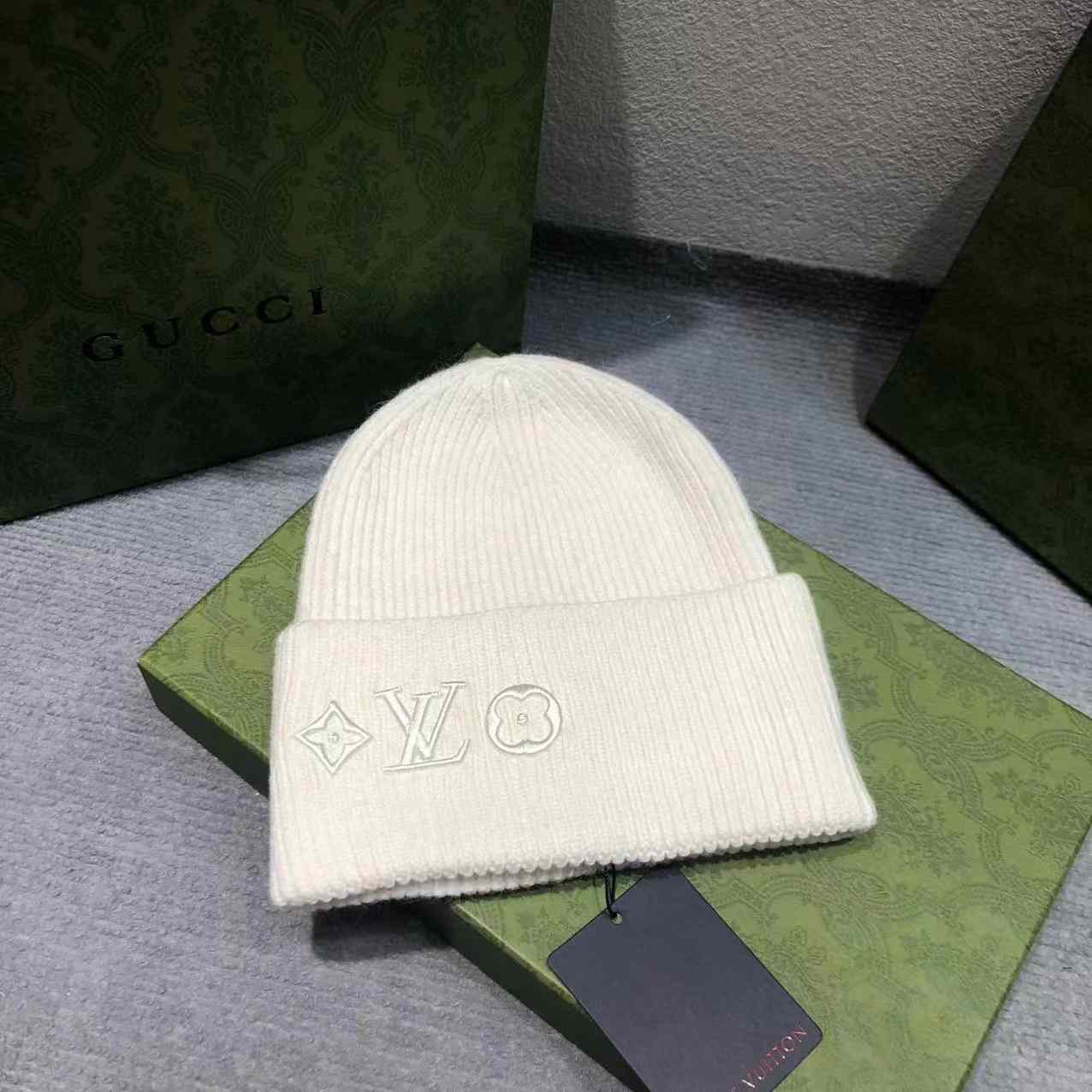 Louis Vuitton LV Headline Beanie      M77873 - DesignerGu