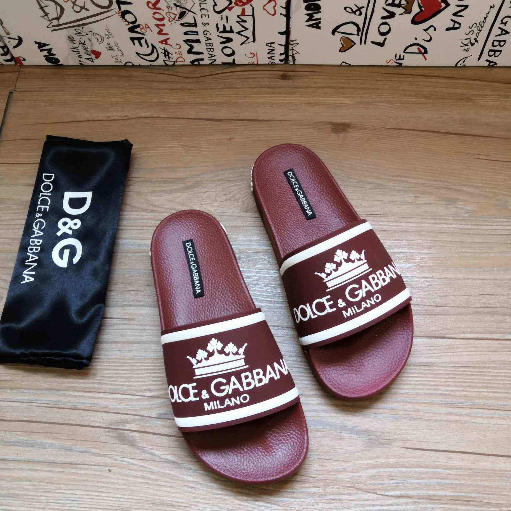 Dolce & Gabbana Logo Slides - DesignerGu