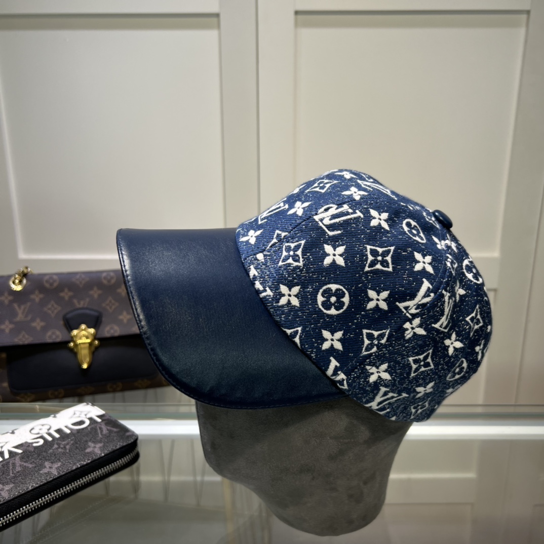 Louis Vuitton Monogram Baseball Cap - DesignerGu