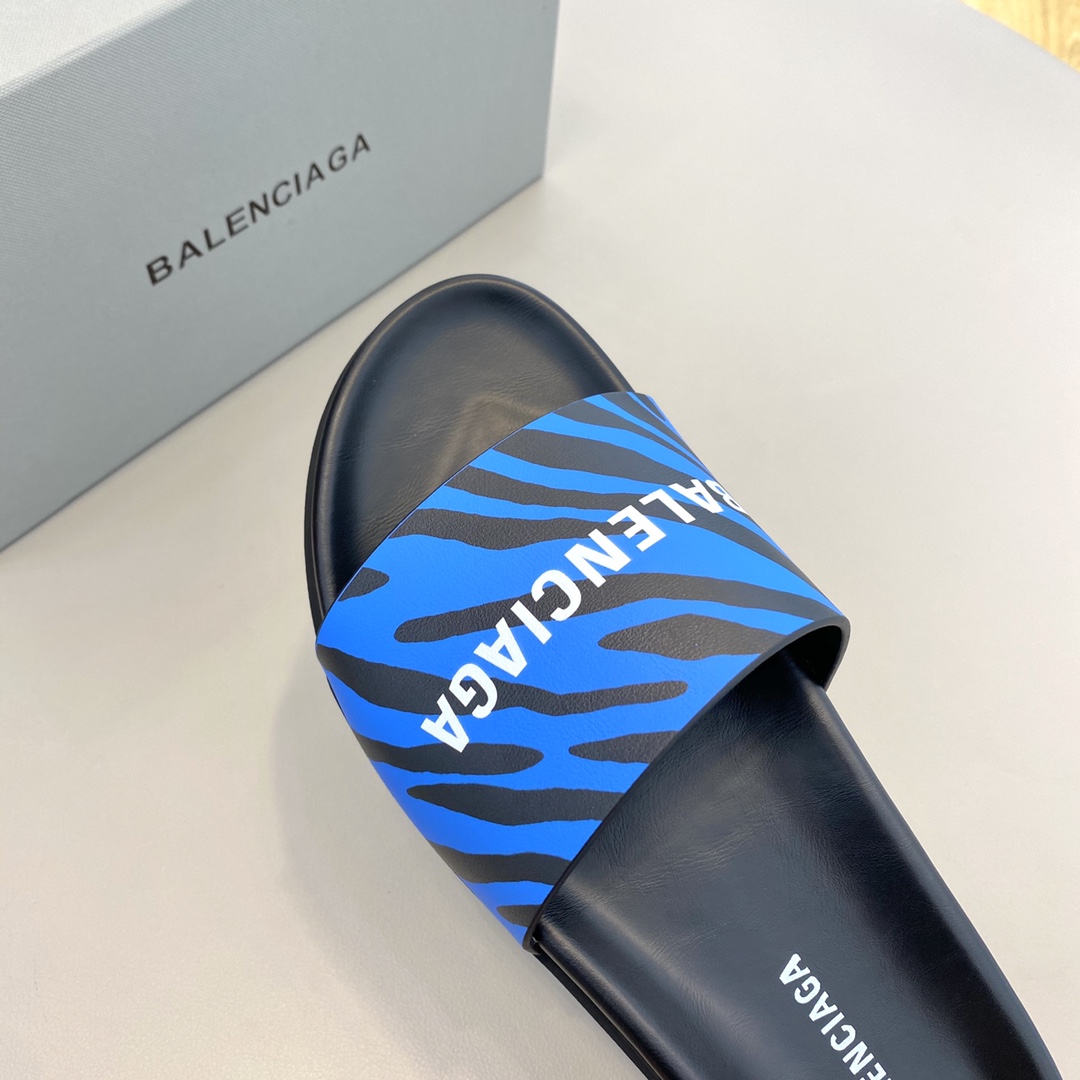 Balenciaga Pool Slide Sandal  - DesignerGu