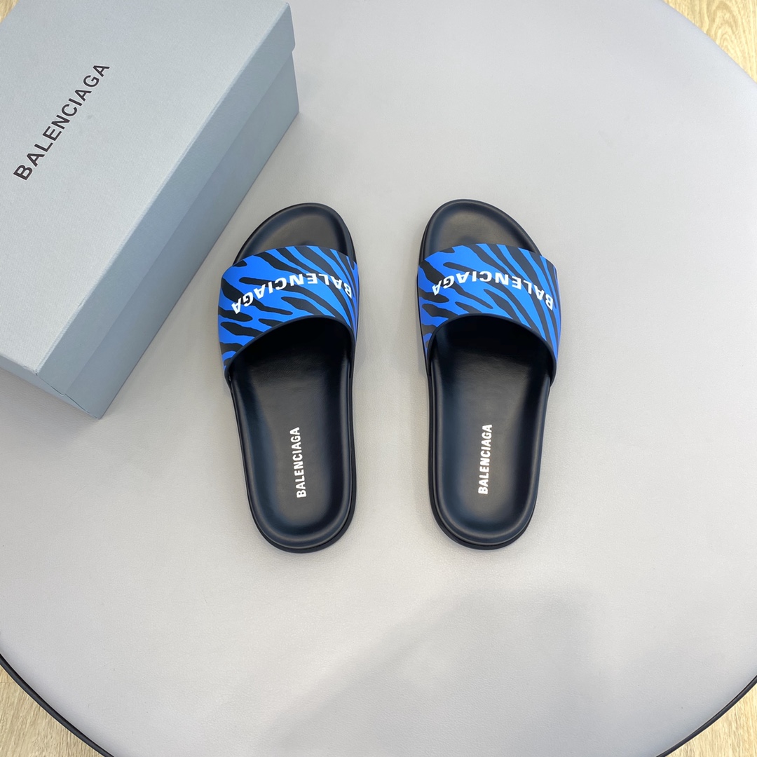 Balenciaga Pool Slide Sandal  - DesignerGu