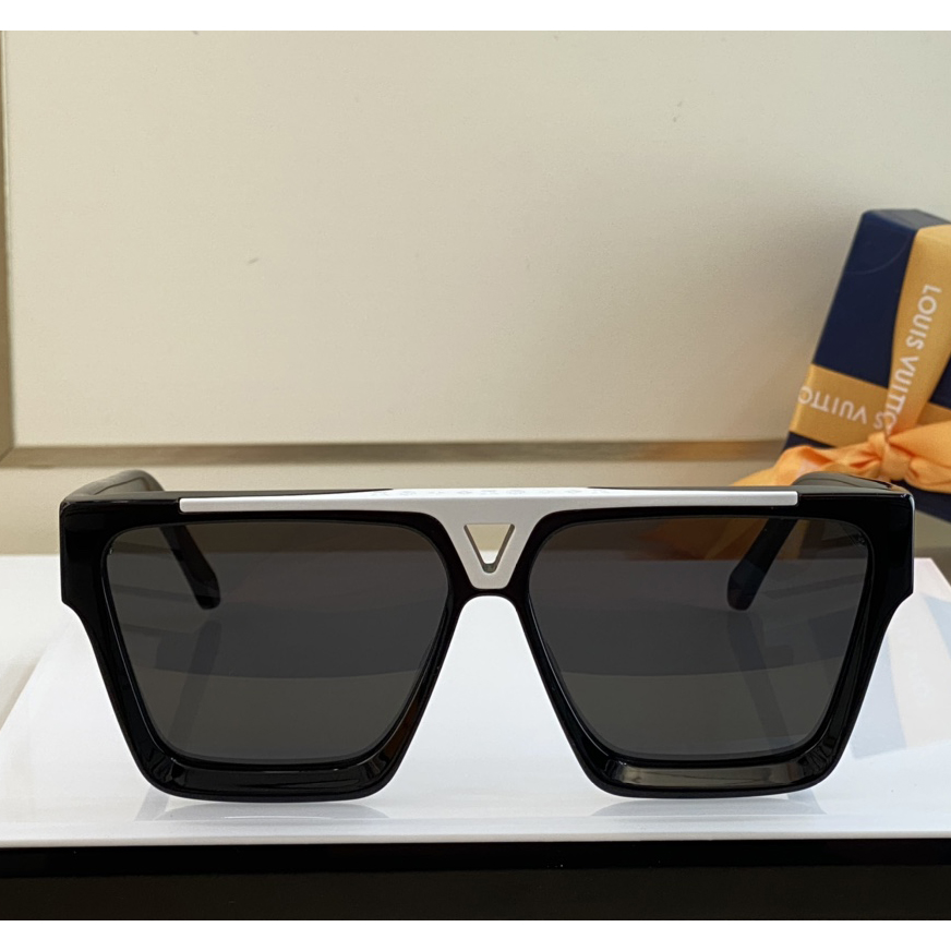 Louis Vuitton 1.1 Evidence Sunglasses    Z1682W - DesignerGu