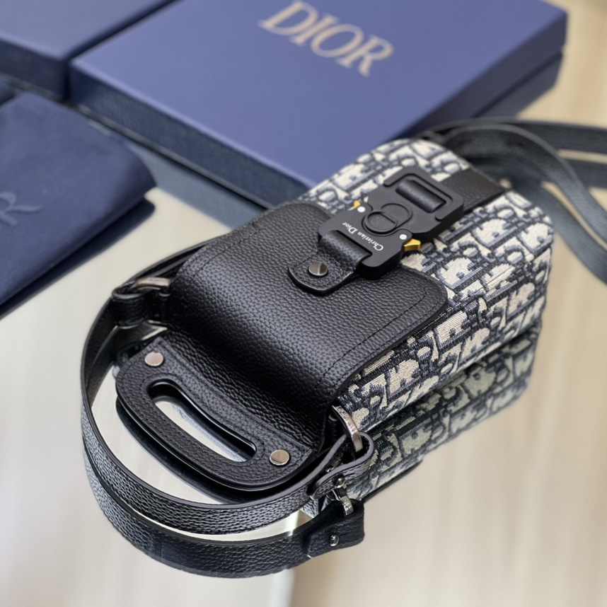 Dior Saddle Vertical Pouch With Strap  - DesignerGu