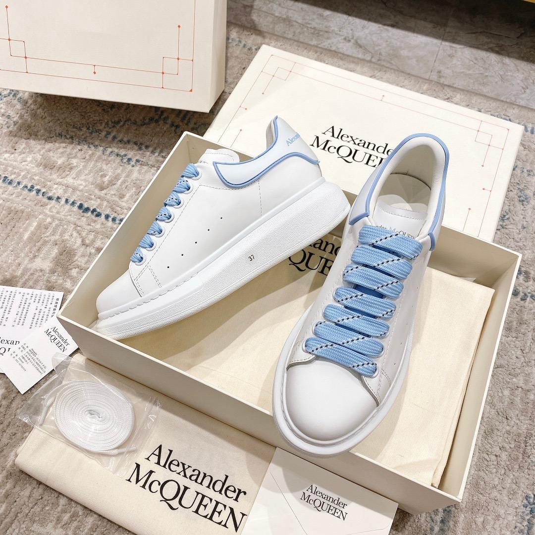 Alexander Mqueen Oversized Sneaker In White - DesignerGu