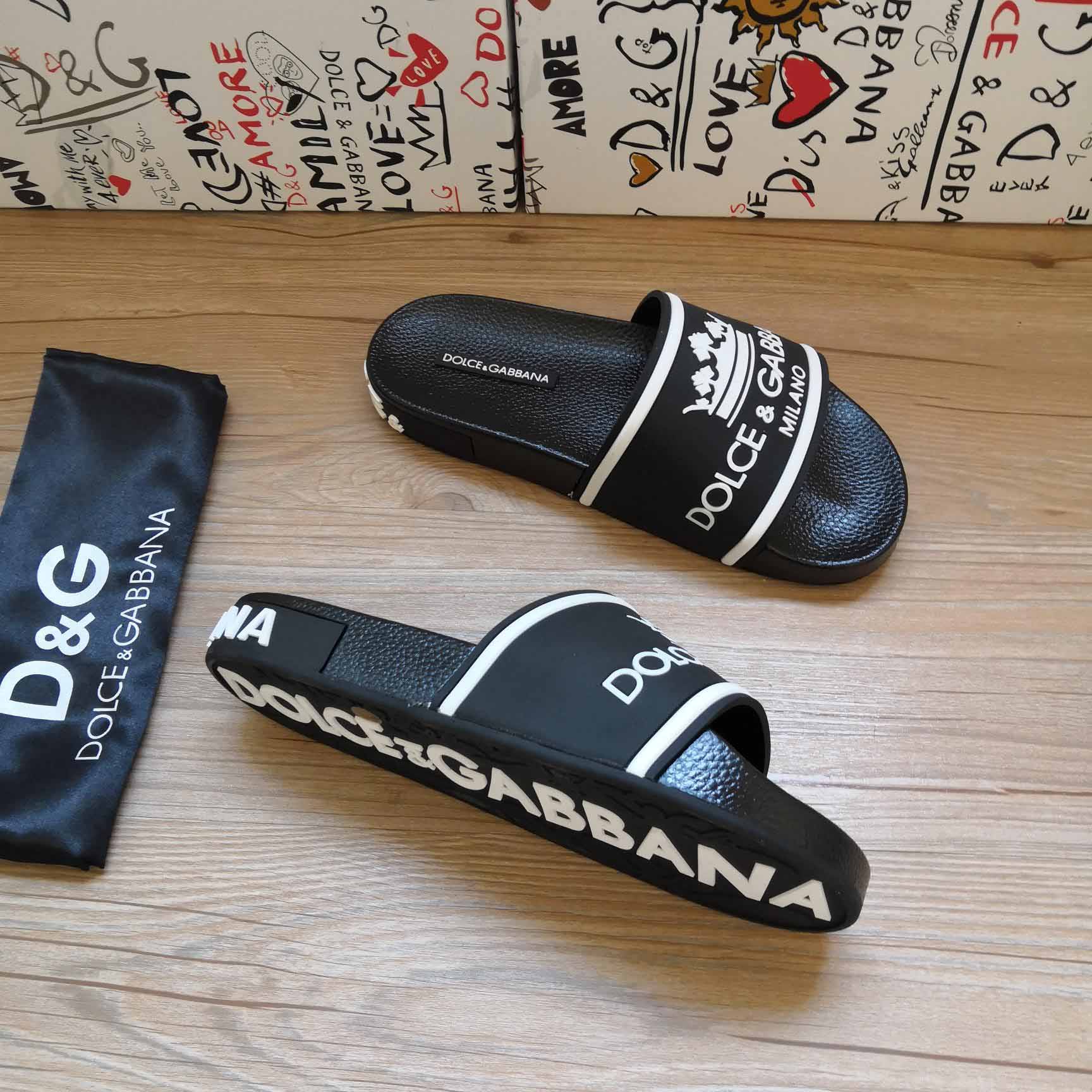 Dolce & Gabbana Logo Slides - DesignerGu