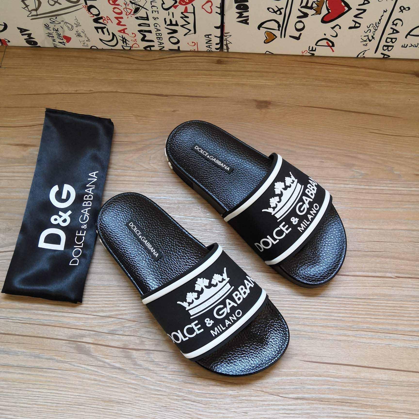 Dolce & Gabbana Logo Slides - DesignerGu