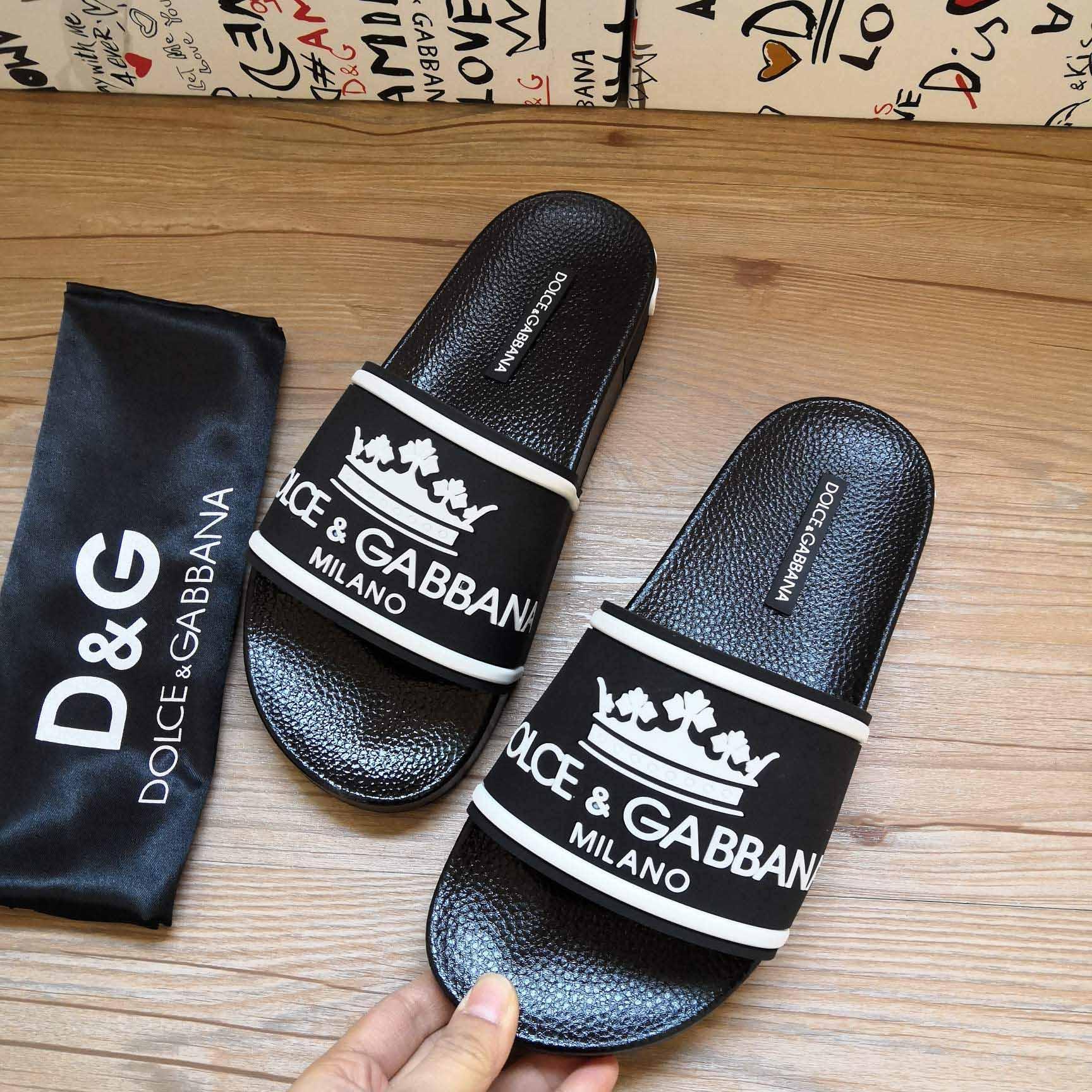 Dolce & Gabbana Logo Slides - DesignerGu