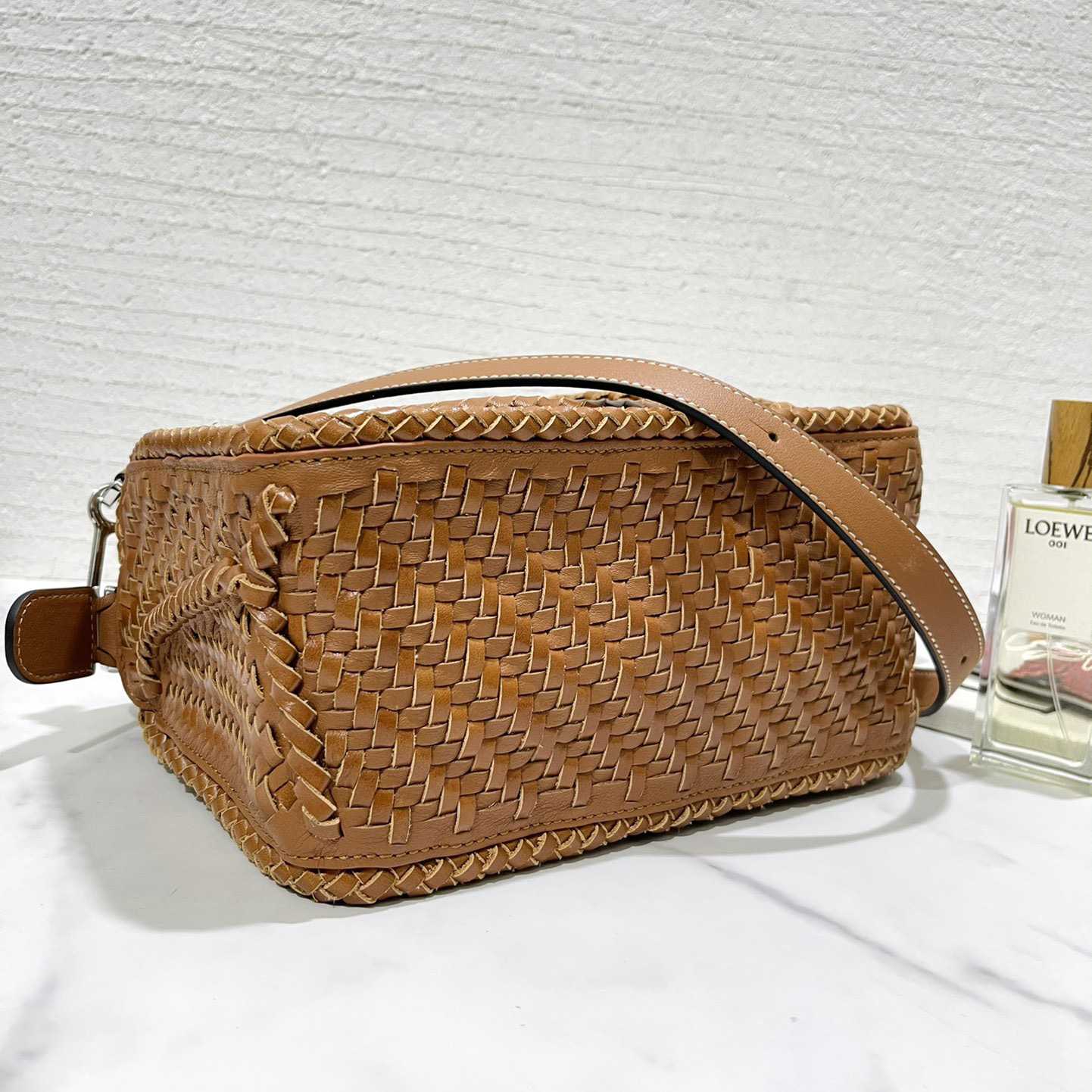 Loewe Women's Brown Puzzle Woven Small Bag(24*16.5*10cm) - DesignerGu