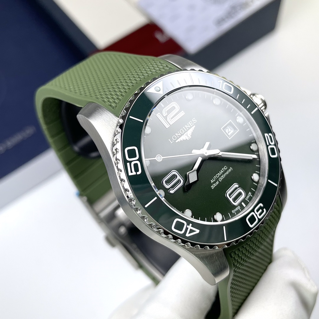 Longines HydroConquest   41mm - DesignerGu