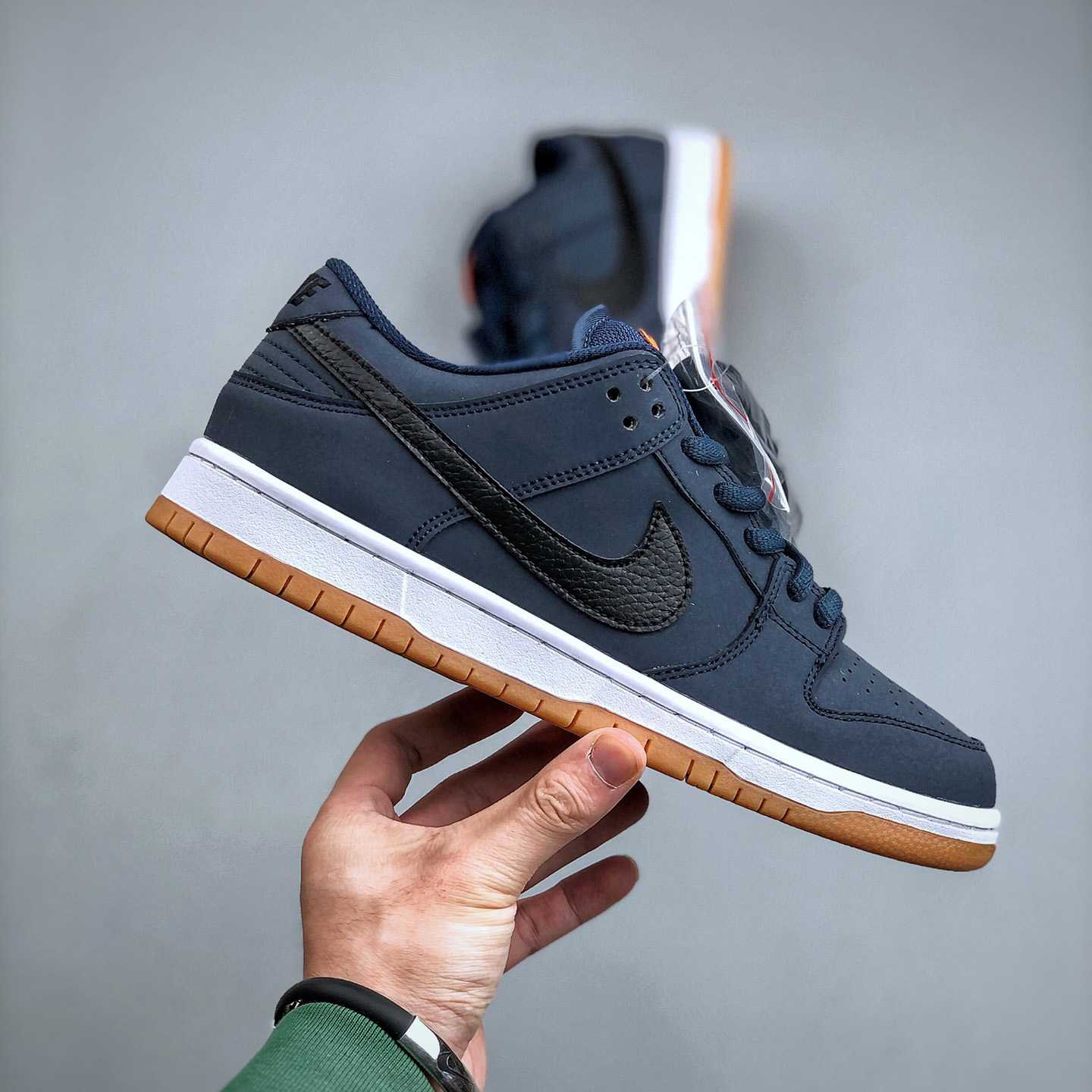 Nike SB Dunk Low Pro Sneakers     CW7463-401 - DesignerGu