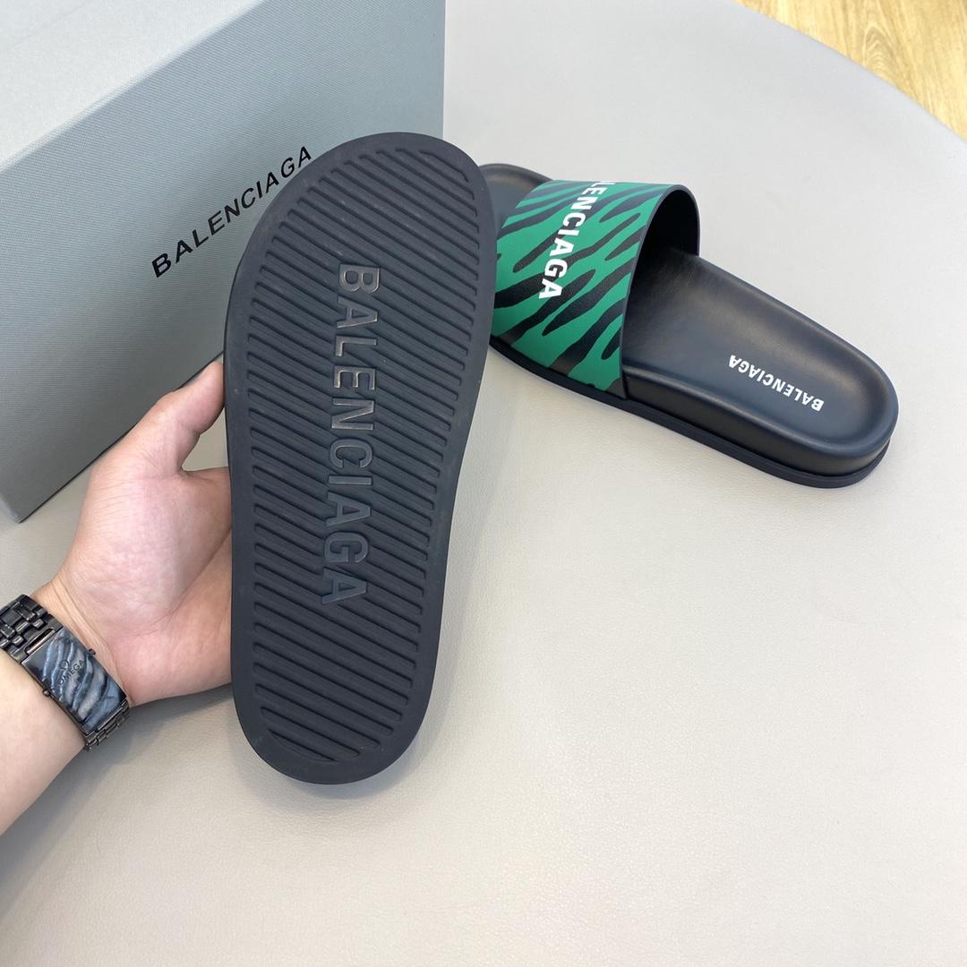 Balenciaga Pool Slide Sandal  - DesignerGu