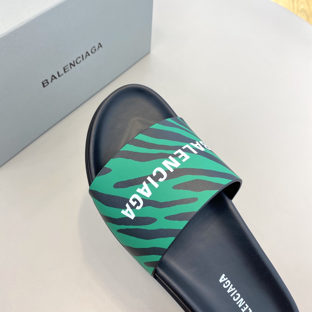 Balenciaga Pool Slide Sandal  - DesignerGu