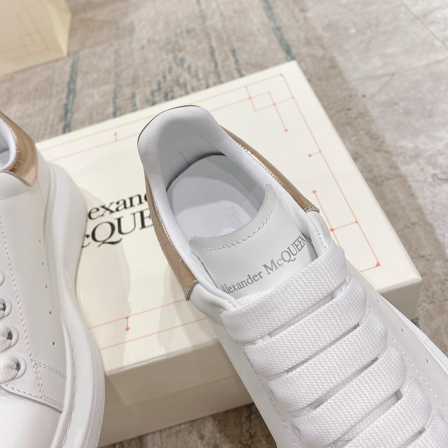 Alexander Mqueen Oversized Sneaker In White - DesignerGu