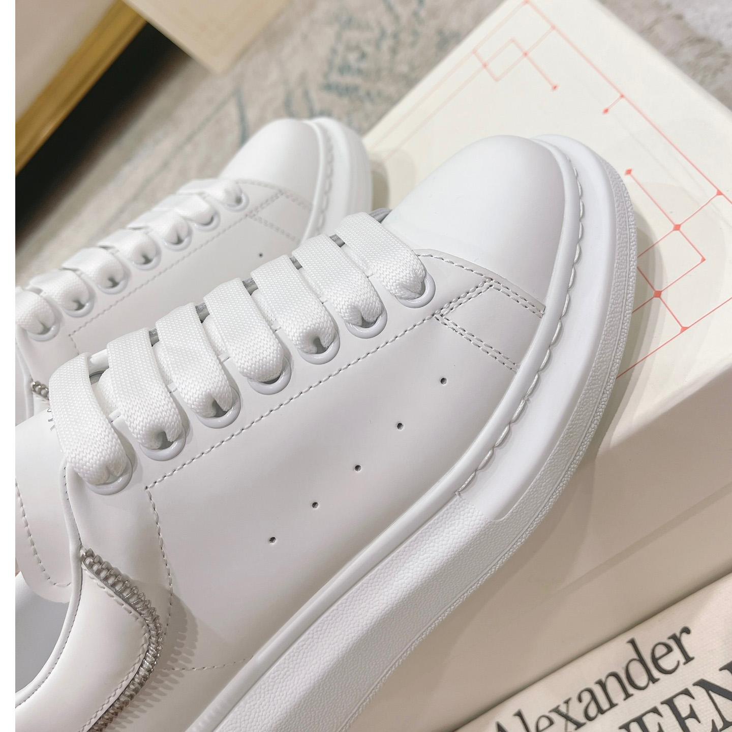 Alexander Mqueen Oversized Sneaker In White - DesignerGu