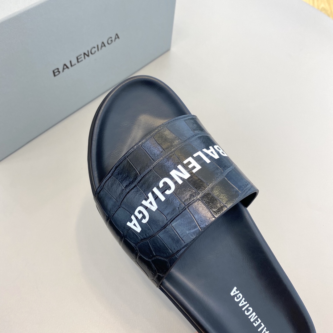 Balenciaga Pool Slide Sandal  - DesignerGu