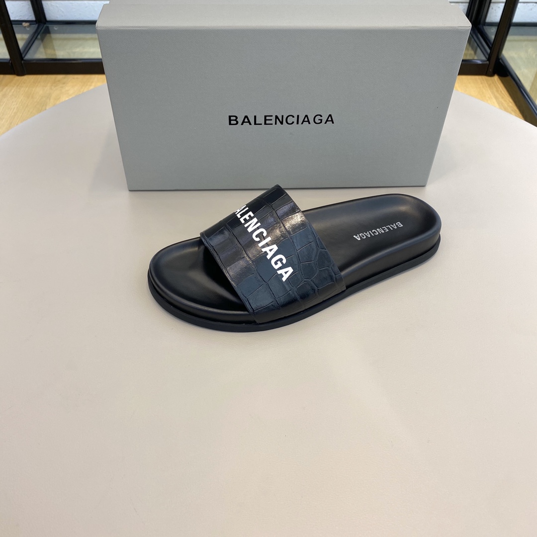 Balenciaga Pool Slide Sandal  - DesignerGu