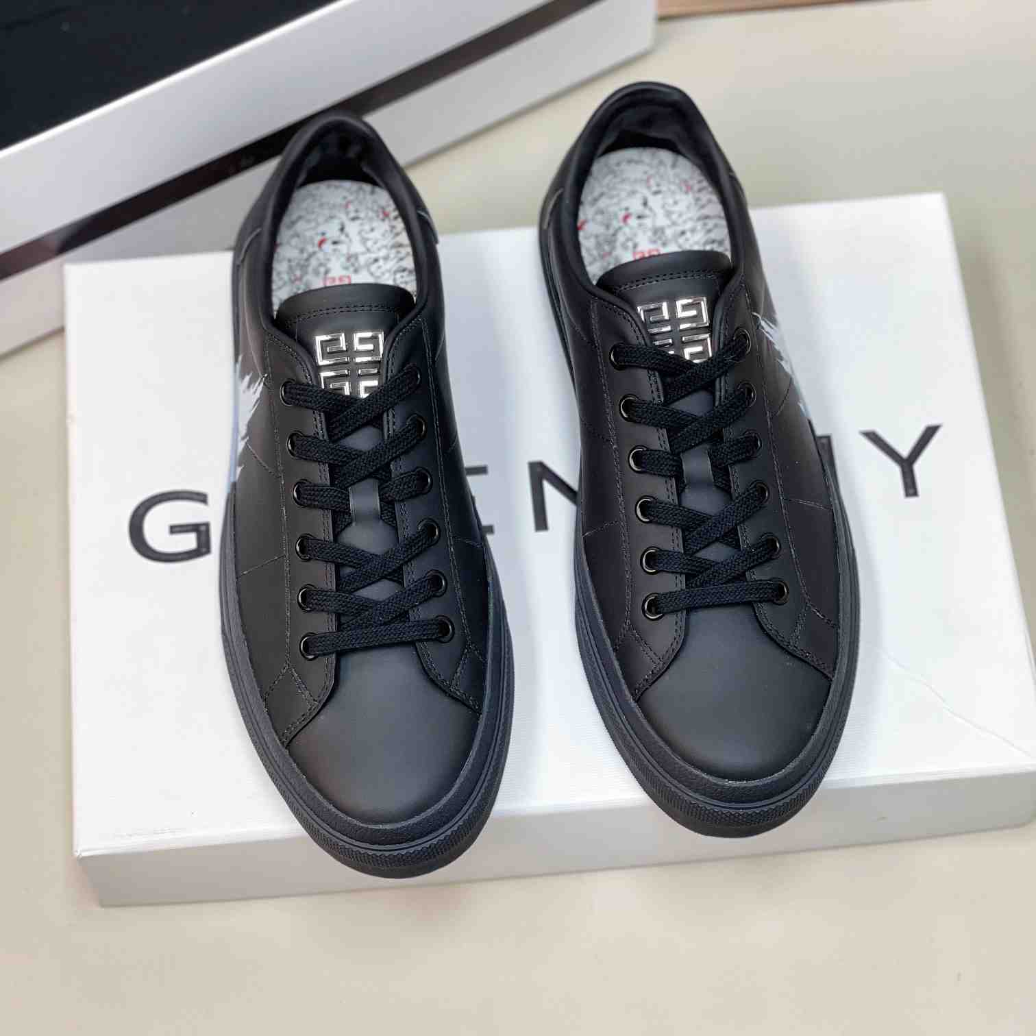 Givenchy City Sport Castle Sneakers In Leather - DesignerGu