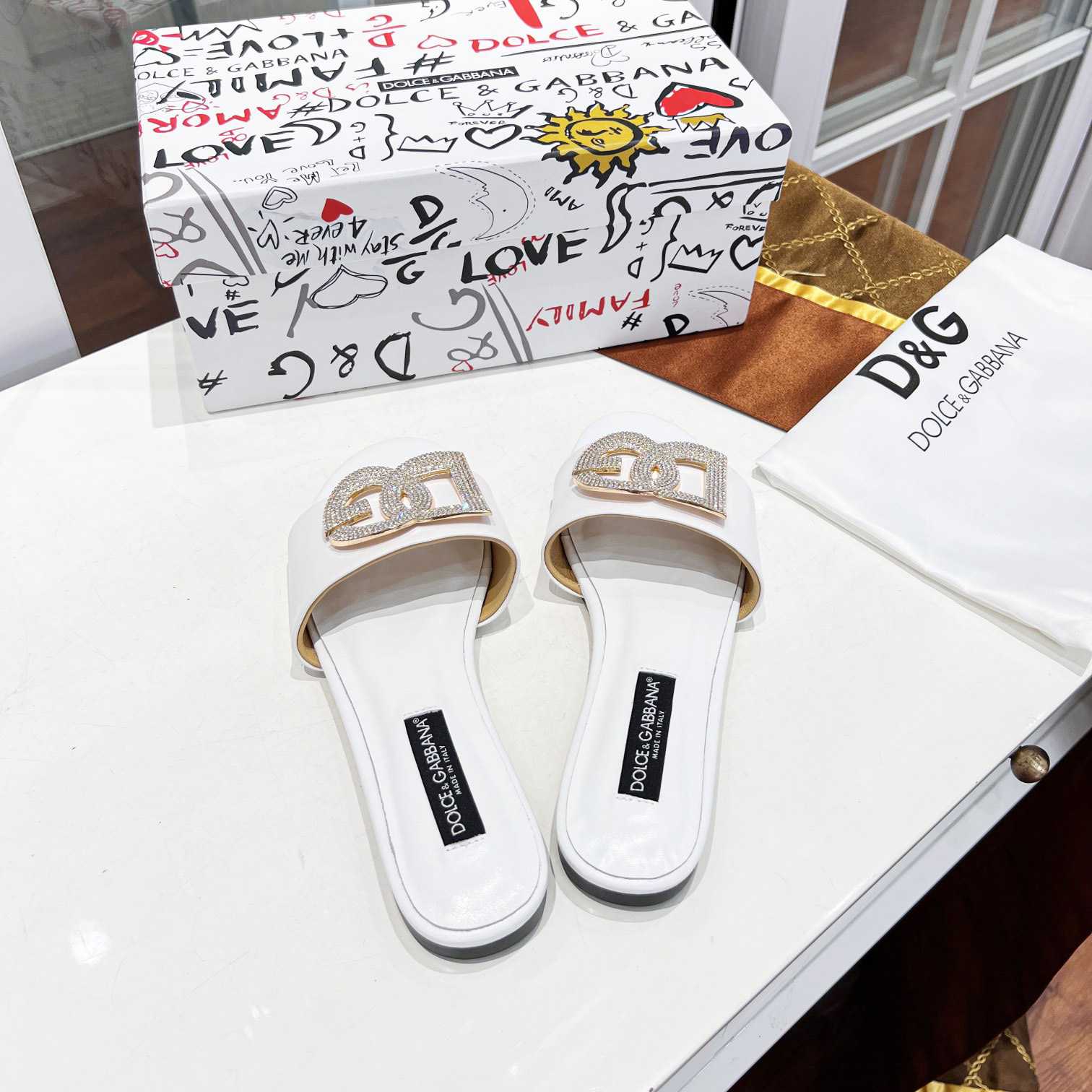 Dolce & Gabbana Calfskin Slides With DG Logo - DesignerGu