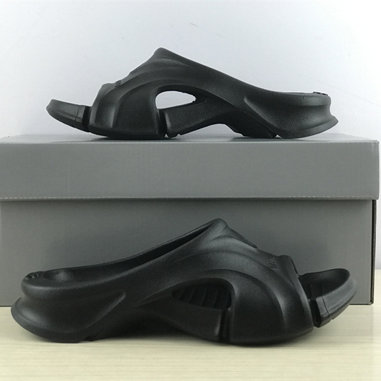 Balenciaga Mold Slide Sandal  - DesignerGu