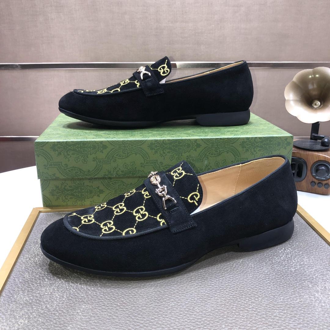 Gucci Jordaan GG Velvet Loafer - DesignerGu