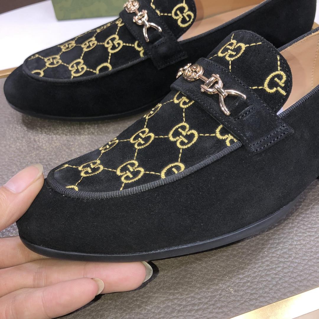 Gucci Jordaan GG Velvet Loafer - DesignerGu