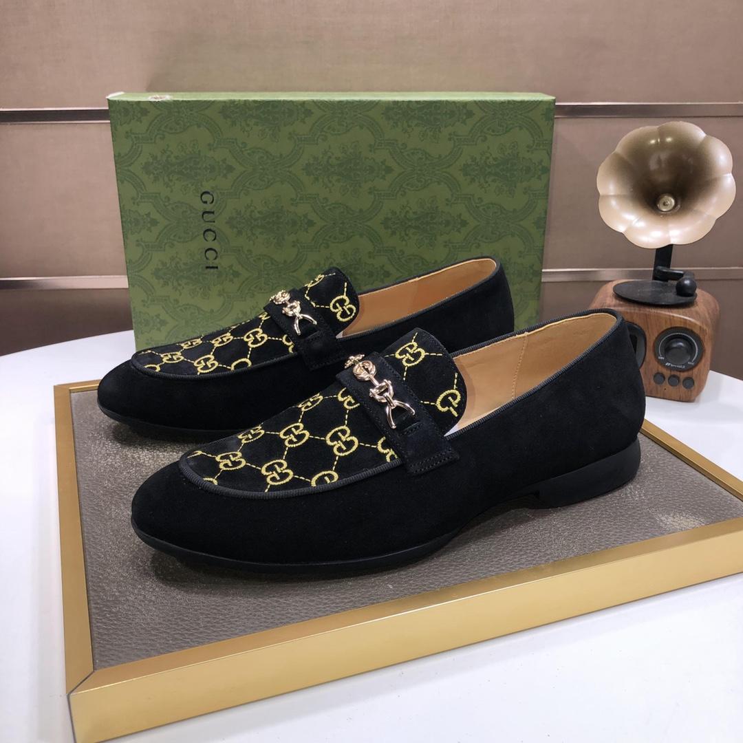 Gucci Jordaan GG Velvet Loafer - DesignerGu