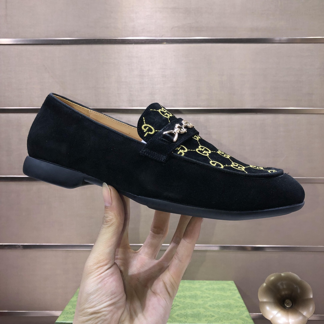 Gucci Jordaan GG Velvet Loafer - DesignerGu