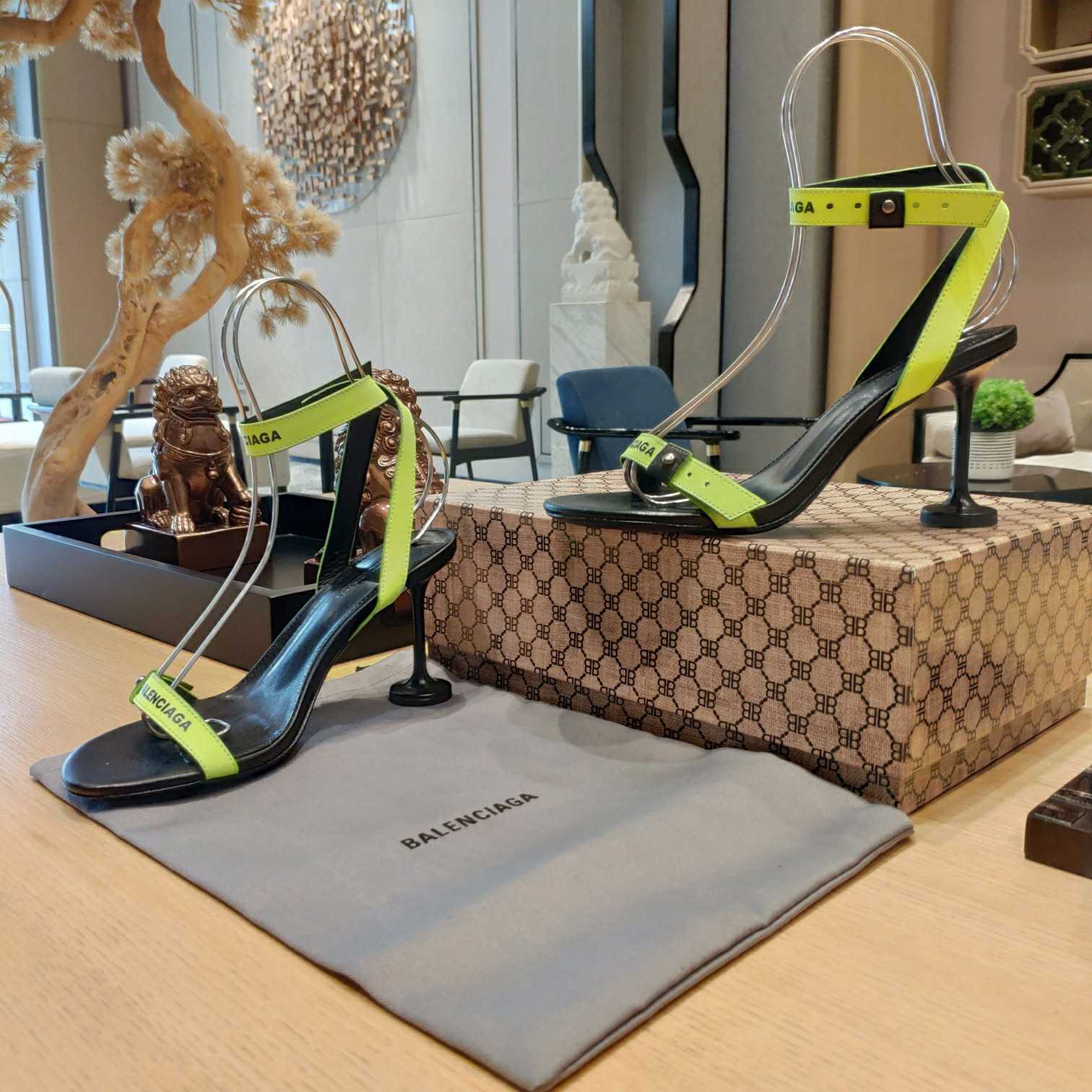 Balenciaga Afterhour Logo Ankle-strap Sandals In Fluorescent Yellow Black - DesignerGu